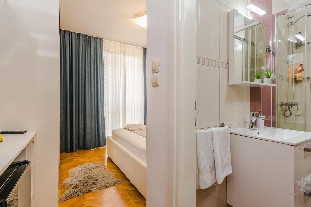 Neva With Private Bathroom Guest house Zadar